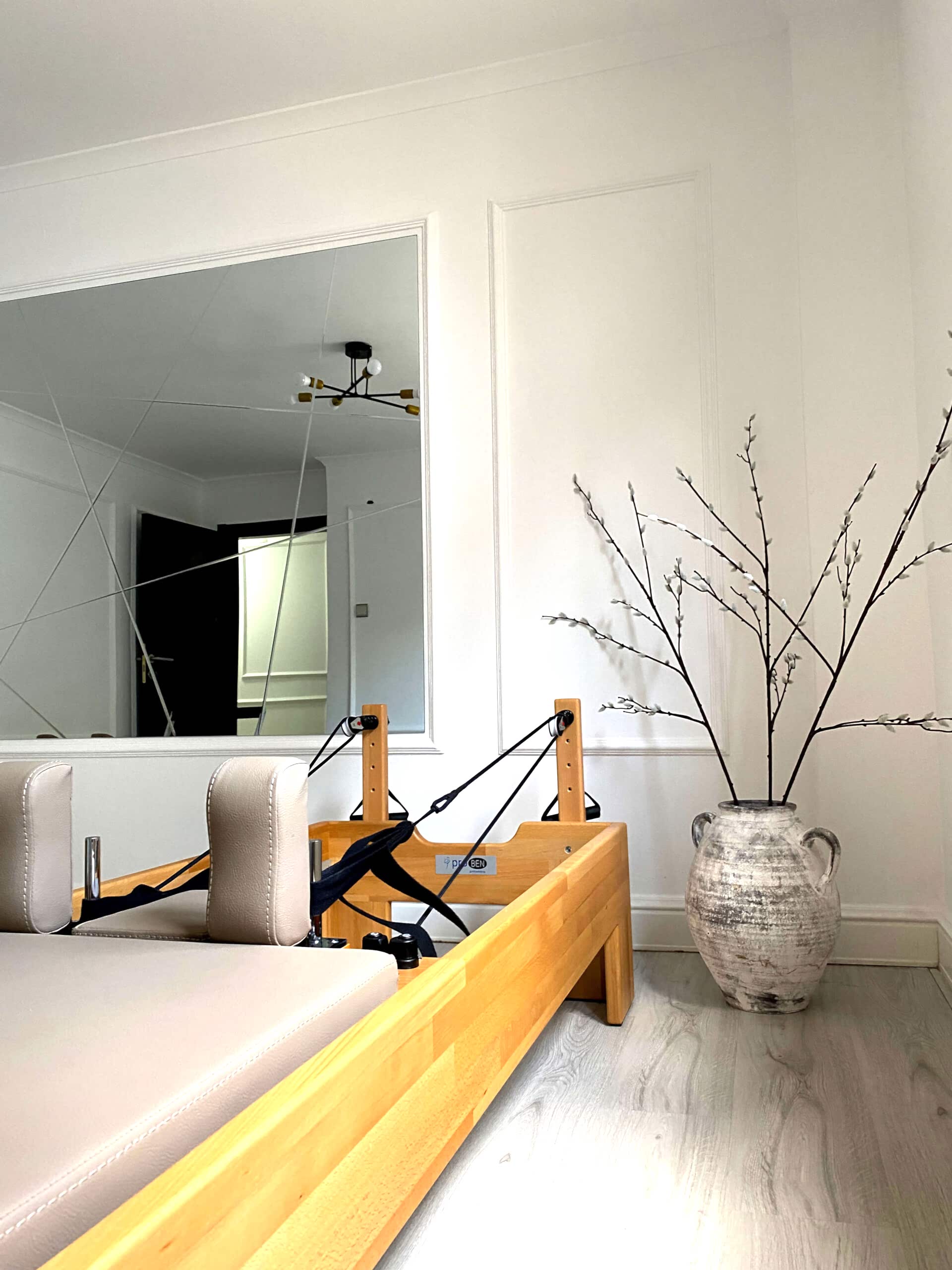 studioo goo istanbul tuzla ön bahçe beyaz oda